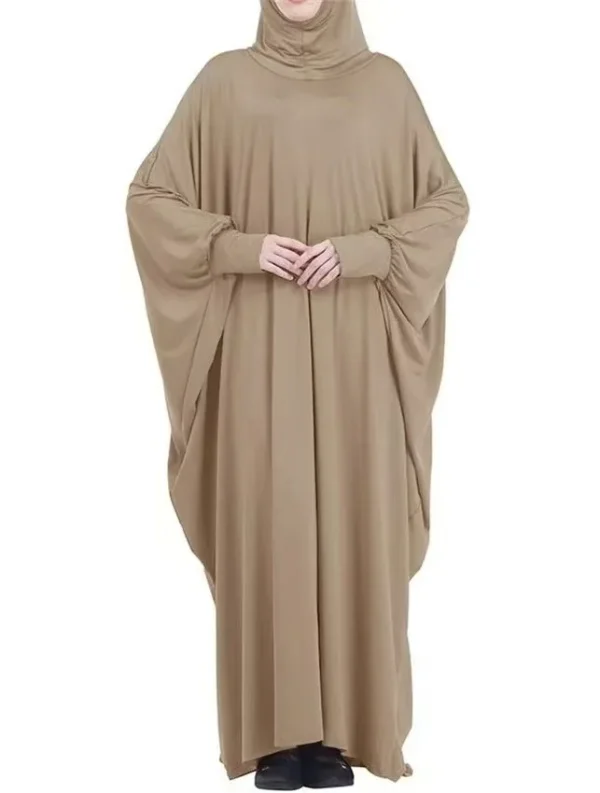 vêtement femme abaya avec capuche